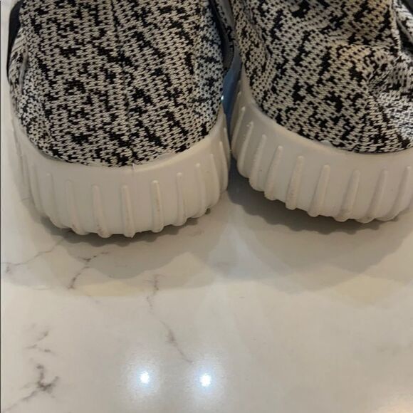 Madden Black and White Lace Up Shoe - Picture 4 of 5